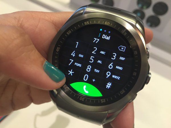 L'écran de la LG G Watch Urbane 4G.