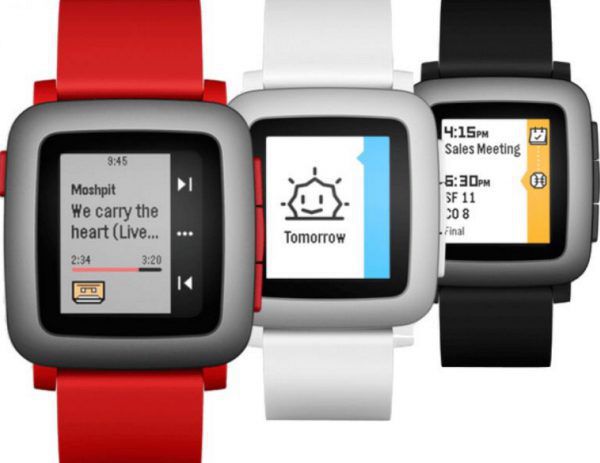 Pebble Time montre connectee ecran couleur